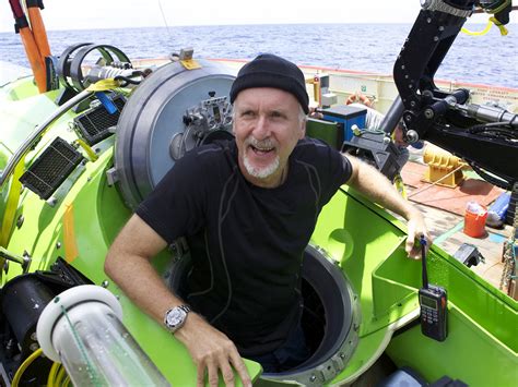 james cameron mariana trench video.